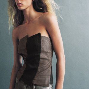 NWT STRAPLESS PLAID TOP